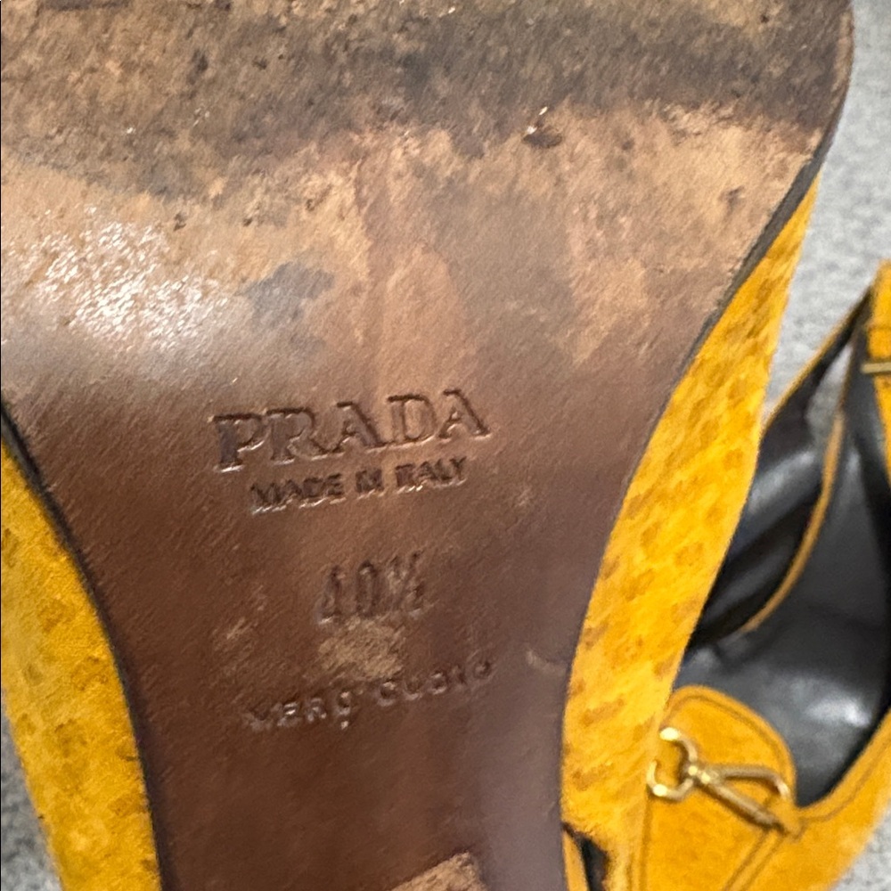 Prada Vintage Mustard Yellow Slingback Heels 40.5 - Picture 2 of 9